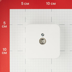 Розетка телевизионная Systeme Electric Blanca накладная молочная (BLNTA000012) - фото 3