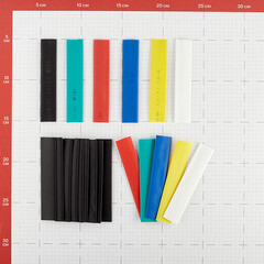 Трубка термоусадочная КВТ Колорит ТНТ нг 12/6 мм 100 мм 6 цветов (20 шт.) - фото 2