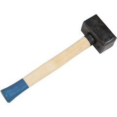 Кувалда кованая деревянная рукоятка 4000 г