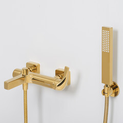 Смеситель для ванны WasserKraft Sauer золото однорычажный с коротким изливом с лейкой (7101) - фото 2