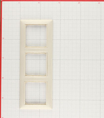 Рамка Legrand Valena трехместная слоновая кость (695633) - фото 2