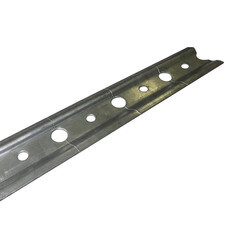 Планка для навесных конструкций металлическая 2 м (13400) - фото 1