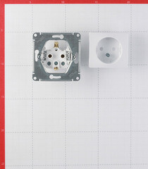 Розетка Systeme Electric Glossa встраиваемая белая (GSL000143) - фото 2