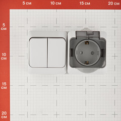 Блок выключатель и розетка Systeme Electric Этюд двухклавишный накладной серый (BPA16-242C) - фото 2