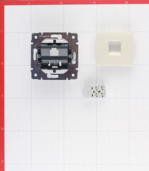 Розетка телефонная Legrand Valena встраиваемая слоновая кость RJ11 (695622) - фото 3