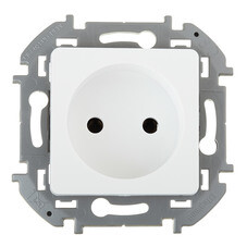 Розетка Legrand Inspiria встраиваемая белая (673710)