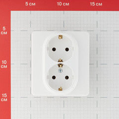 Розетка Legrand Inspiria встраиваемая белая (673750) - фото 2