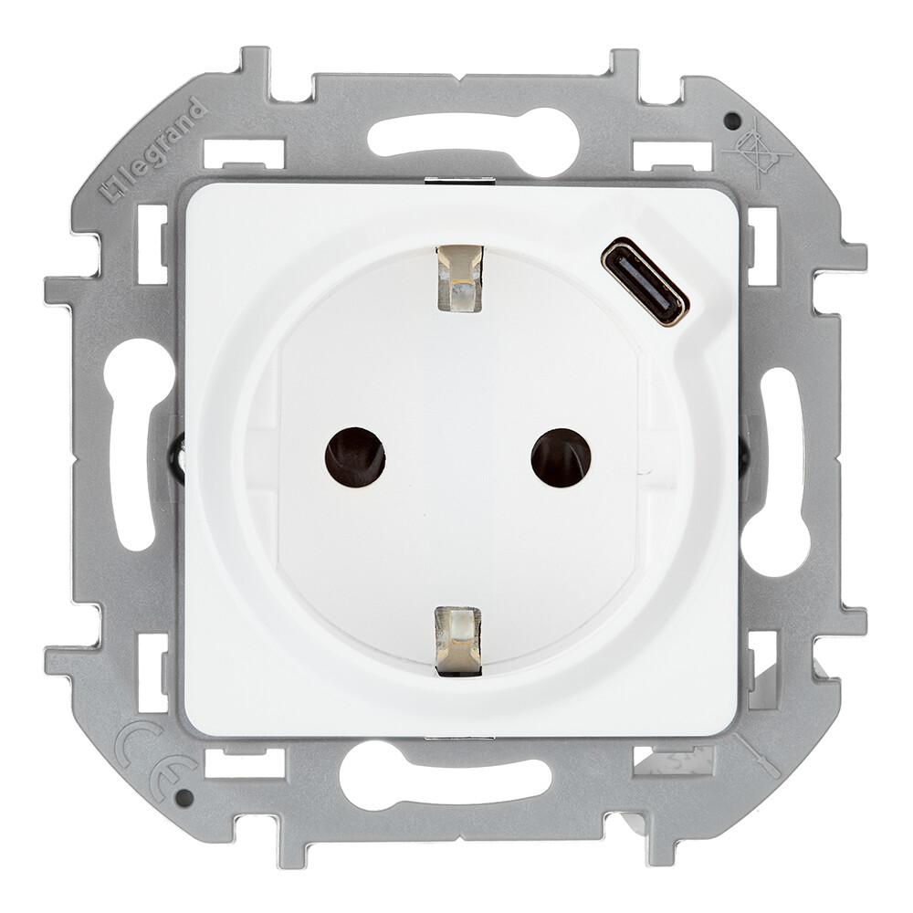 Изображение товара Встраиваемая розетка Legrand Inspiria с USB Type-C белая для сухих помещений
