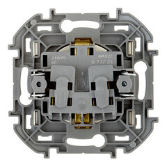 Розетка Legrand Inspiria встраиваемая слоновая кость со шторками (673731) - фото 3