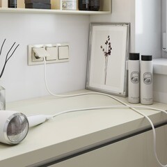 Розетка Werkel встраиваемая слоновая кость со шторками с крышкой (a051491) - фото 2