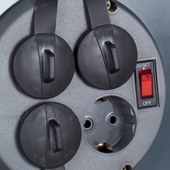 Удлинитель Партнер Электро с заземлением 50 м на катушке 3,5 кВт 4 розетки КГт 3х1,5 кв.мм IP44 - фото 3