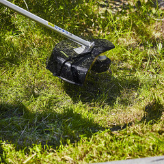 Триммер аккумуляторный Greenworks 40V GD40BCBK4 40 В Li-Ion 4 Ач 1 АКБ и ЗУ (2105707UB) - фото 6