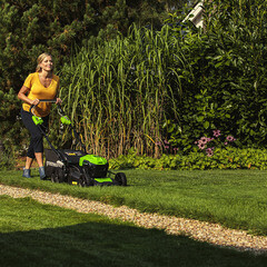 Газонокосилка аккумуляторная Greenworks 40V GD40LM46SPK4 40 В 46 мм 4Ач Li-Ion 1 АКБ и ЗУ (2506807UB) - фото 4