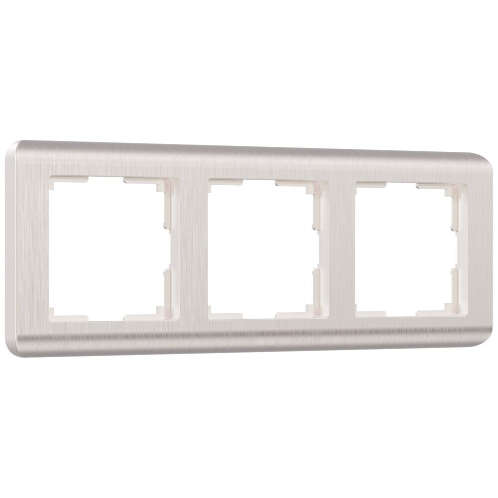 Изображение товара Рамка для электросоединений Werkel Stream 3 гнезда перламутровая