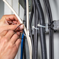 Стяжка кабельная Европартнер PRN 100х2,5 мм атмосферостойкая нейлоновая черная (500 шт.) (PP 0217 D) - фото 5