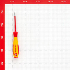 Отвертка диэлектрическая плоская 2,5х177 мм 1000 В Knipex (KN-982025) - фото 2