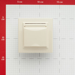 Розетка EKF Минск встраиваемая бежевая со шторками с крышкой (ERR16-029-200-44) - фото 4