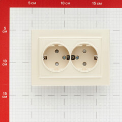 Розетка EKF Минск встраиваемая бежевая со шторками (ERR16-128-200) - фото 3