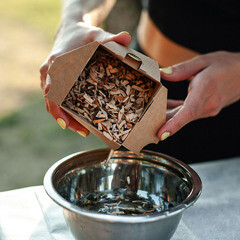 Щепа для копчения ольха Boyscout 0,25 кг 1 л - фото 2