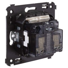 Розетка DKC Avanti встраиваемая белая с защитными шторками (3702304) - фото 3