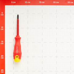 Отвертка диэлектрическая крестовая PH1 80 мм 1000 В Онлайт (82950) - фото 3