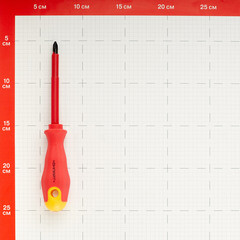 Отвертка диэлектрическая крестовая PH2 100 мм 1000 В Онлайт (82951) - фото 2