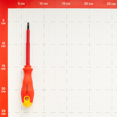 Отвертка диэлектрическая плоская SL4 100 мм 1000 В Онлайт (82953) - фото 3