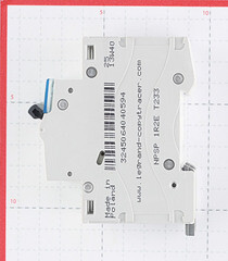 Автоматический выключатель модульный Legrand TX3 3P 32А тип C 6 кА 400 В (404059) - фото 5