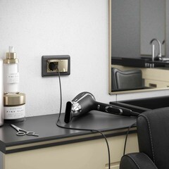 Розетка Werkel встраиваемая шампань рифленая со шторками с крышкой (a057287) - фото 6