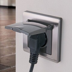 Розетка Werkel встраиваемая никель со шторками с крышкой (a051089) - фото 2