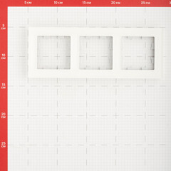 Рамка Systeme Electric AtlasDesign Nature трехместная белая (ATN330103) - фото 4