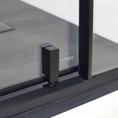 Душевая дверь WasserKraft Elbe 74P стекло прозрачное 90х200 см профиль черный 6 мм распашная (74P04) - фото 2