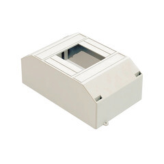 Изображение товара Щит распределительный навесной Dekraft пластиковый IP30 125х78х59,5 мм 4 модуля