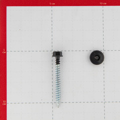 Саморезы кровельные с буром 50х4,8 мм металл-дерево графитовый серый RAL 7024 Daxmer (250 шт.) - фото 4