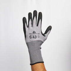 Перчатки полиэтиленовое волокно 13 нитей с полиуретановым покрытием антипорезные Delta Plus VECUT42 серые 9 (L) - фото 2