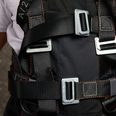 Страховочная система Delta Plus лента с индикатором падения черная (HAR24HXX) - фото 6