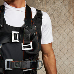 Страховочная система Delta Plus лента с индикатором падения черная (HAR24HXX) - фото 12