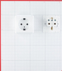 Розетка Systeme Electric Этюд накладная белая (PA16-003B) - фото 4