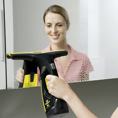 Стеклоочиститель аккумуляторный Karcher WV 2 Black Edition 3,6В Li-Ion с АКБ и ЗУ 0,1 л (1.633-425.0) - фото 9