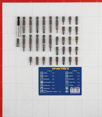 Набор бит Практика (779-004) PH/PZ/SL/TORX/HEX/Tri-Wing 25/50 мм с магнитным держателем (35 шт.) - фото 2