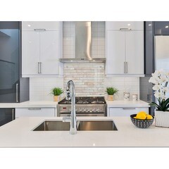 Панель стеновая закаленное стекло для кухни 500х600х4 мм кирпичи из мрамора - фото 2