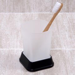 Стакан для ванной WasserKraft Amper настольный стекло матовый/металл черный (K-5428B) - фото 2