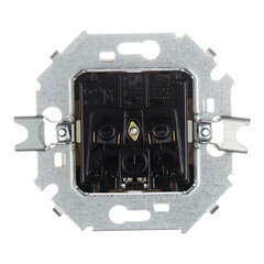 Розетка Simon 15 встраиваемая слоновая кость (1591432-031) - фото 4