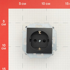 Розетка Simon 15 встраиваемая графит со шторками (1591443-038) - фото 4