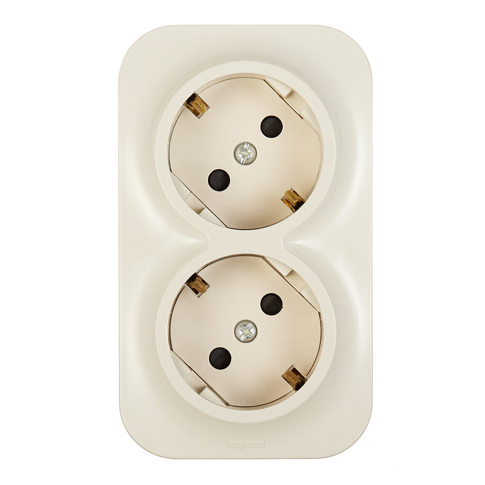 Изображение товара Розетка Legrand Quteo накладная слоновая кость со шторками (782267)