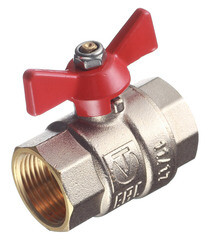 Изображение товара Кран шаровой латунный Valtec Base 3/4 ВР(г) х 3/4 ВР(г) бабочка прямой (VT.217.N.05)