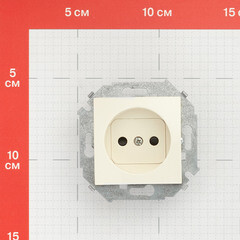 Розетка Simon 15 встраиваемая слоновая кость со шторками (1591444-031) - фото 3