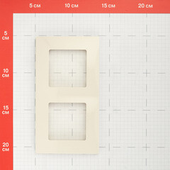 Рамка Legrand Etika двухместная слоновая кость (672512) - фото 2