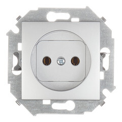Изображение товара Розетка Simon 15 встраиваемая алюминий (1591431-033)