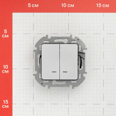 Выключатель Legrand Inspiria двухклавишный встраиваемый алюминий с подсветкой (673632) - фото 3